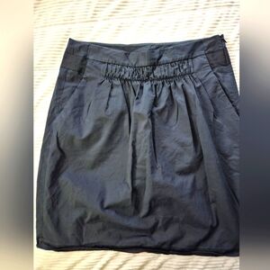 Banana Republic Elegant Navy Blue Skirt W Black Accent Ribbon. Size 4